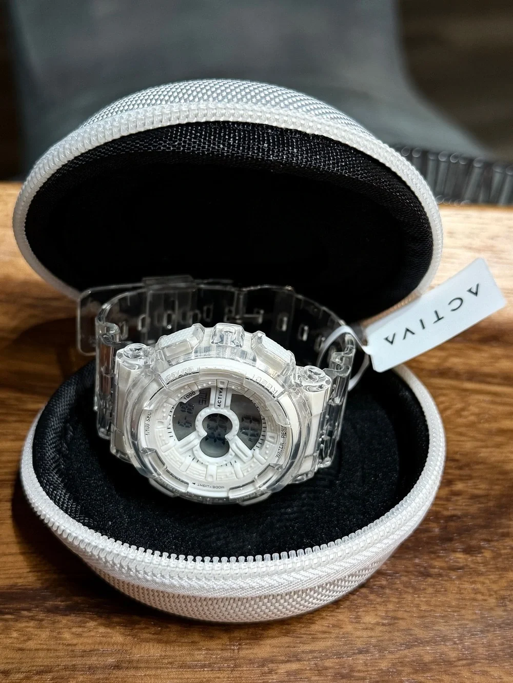 Set Activa Cyber Drift Limited Edition X Invicta - Digital Watch ACW-GA-L-500